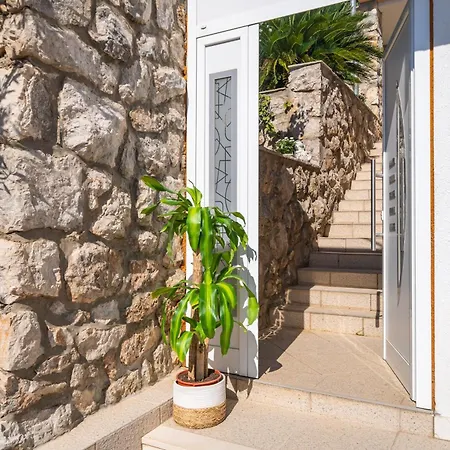 Terrace, View & Barbecue شقة دوبروفينك