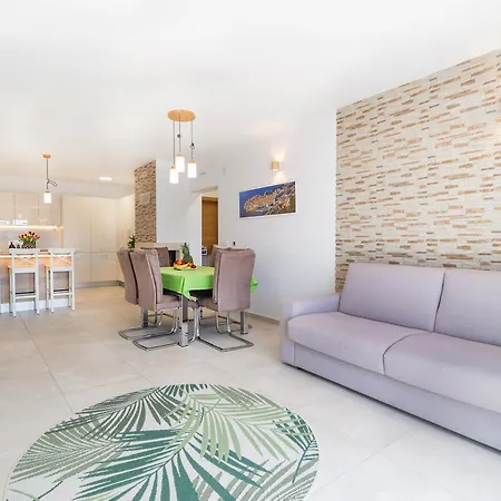 Terrace, View & Barbecue Appartement