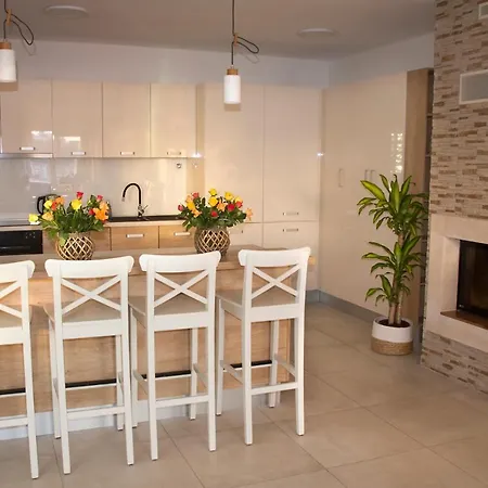 Terrace, View & Barbecue 두브로브니크