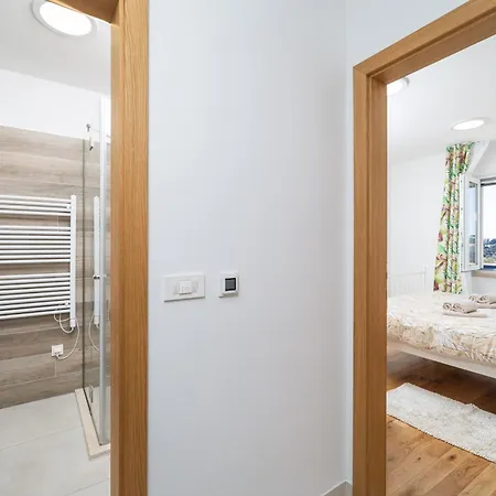 Terrace, View & Barbecue Apartamento *