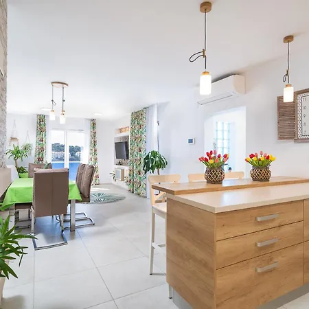 Terrace, View & Barbecue 아파트 두브로브니크