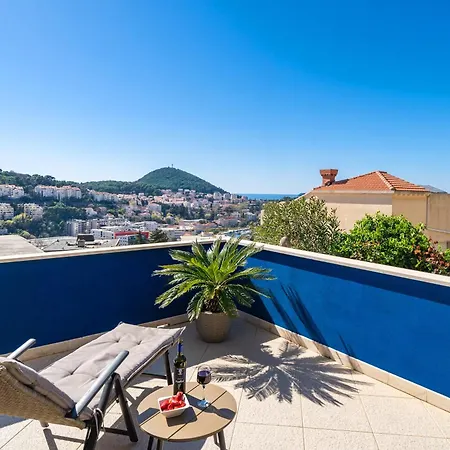 Terrace, View & Barbecue Apartman *