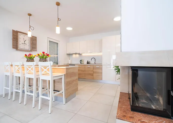 Terrace, View & Barbecue * דוברובניק