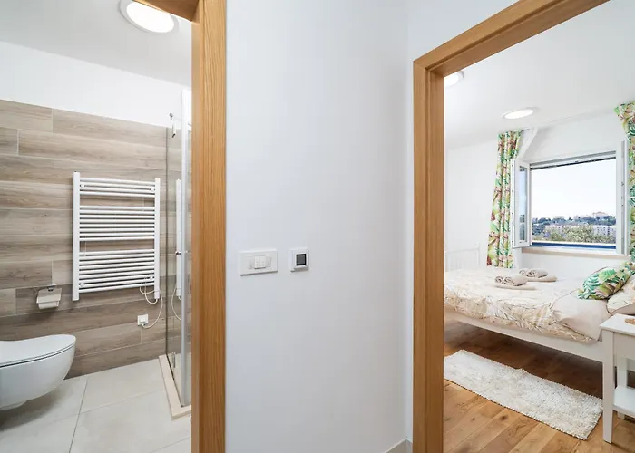 Terrace, View & Barbecue דירה *