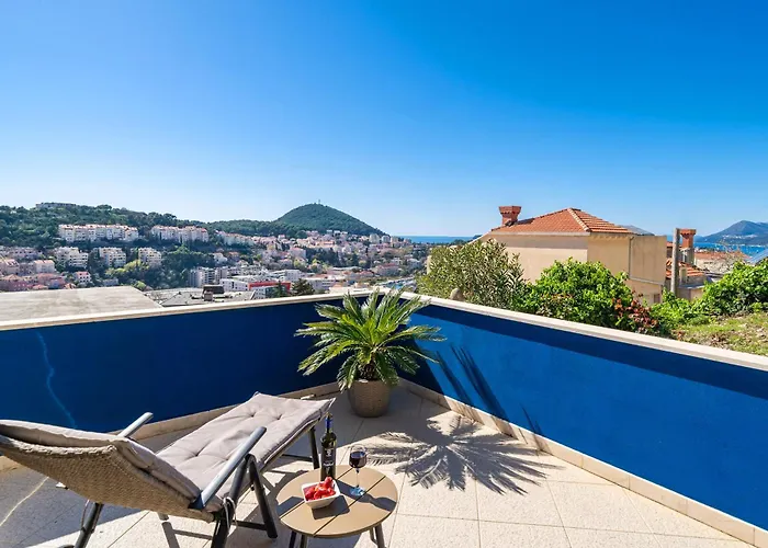 Terrace, View & Barbecue דירה *